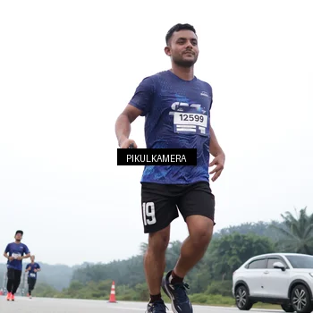 Runner Photo 7369242