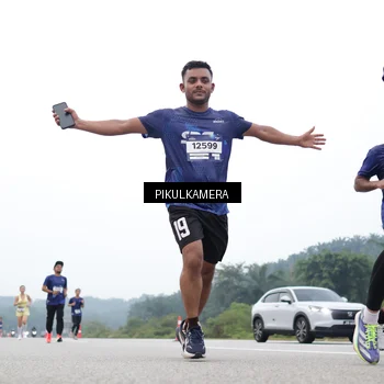 Runner Photo 7369257
