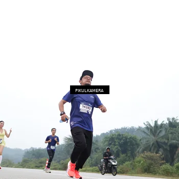Runner Photo 7369300