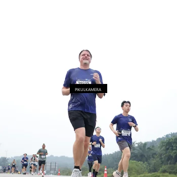 Runner Photo 7369655