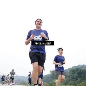 Runner Photo 7369668