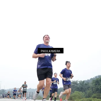 Runner Photo 7369669