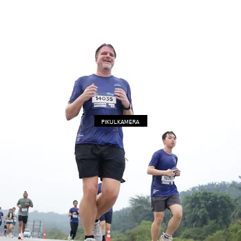 Runner Photo 7369702