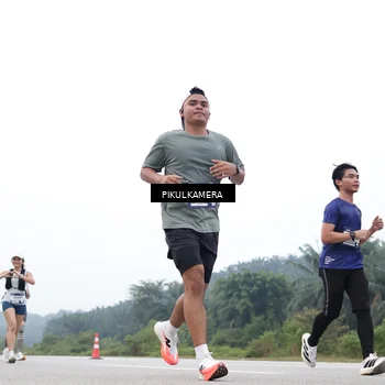 Runner Photo 7369843