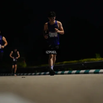 Runner Photo 7369858