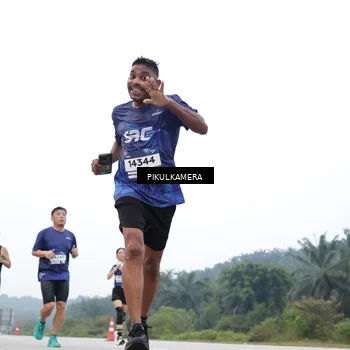 Runner Photo 7369963