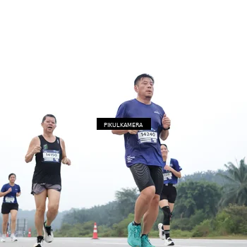 Runner Photo 7370017