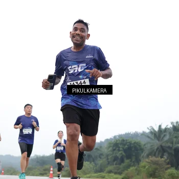 Runner Photo 7370030