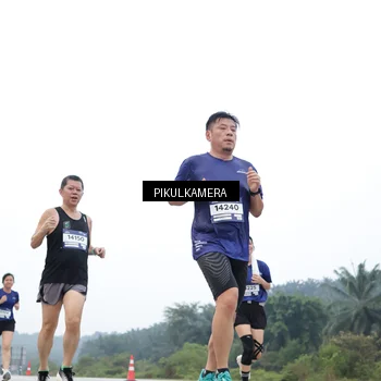 Runner Photo 7370035