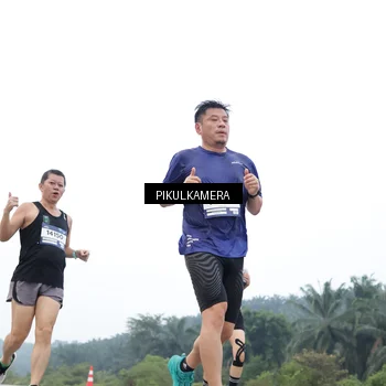 Runner Photo 7370043