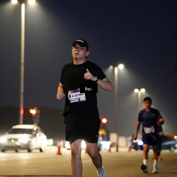 Runner Photo 7370059