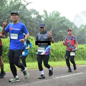Runner Photo 7370072