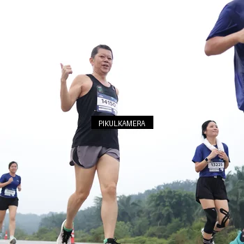 Runner Photo 7370074