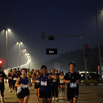 Runner Photo 7370107