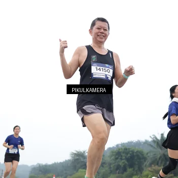Runner Photo 7370112