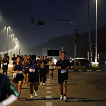 Runner Photo 7370117