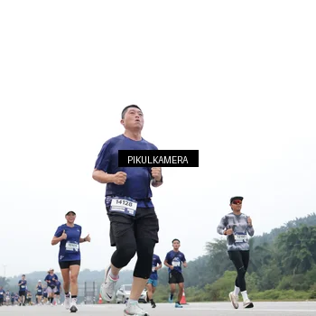 Runner Photo 7370336