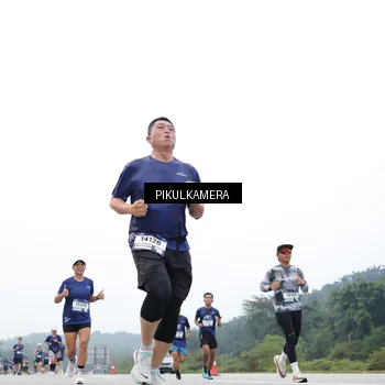 Runner Photo 7370360