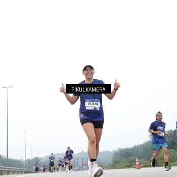 Runner Photo 7370399