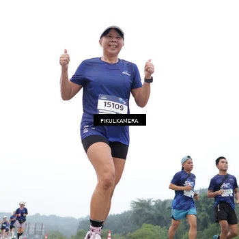 Runner Photo 7370470