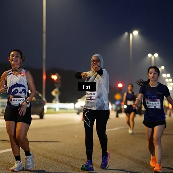 Runner Photo 7370564