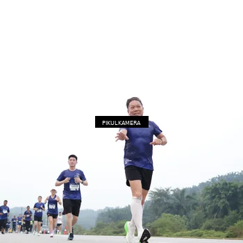 Runner Photo 7370635
