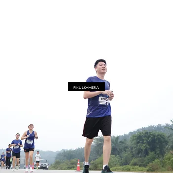 Runner Photo 7370681