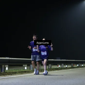 Runner Photo 7370698
