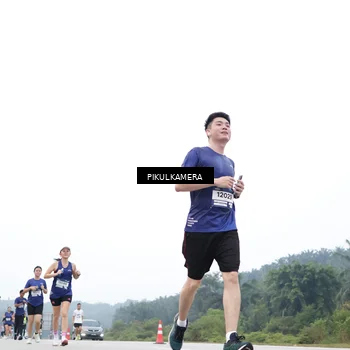 Runner Photo 7370704