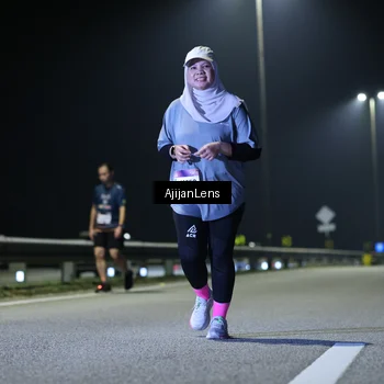 Runner Photo 7370753
