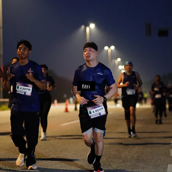Runner Photo 7370850