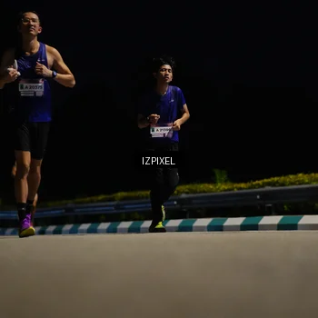 Runner Photo 7370951