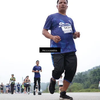 Runner Photo 7370955