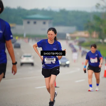 Runner Photo 7370981