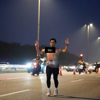 Runner Photo 7371042