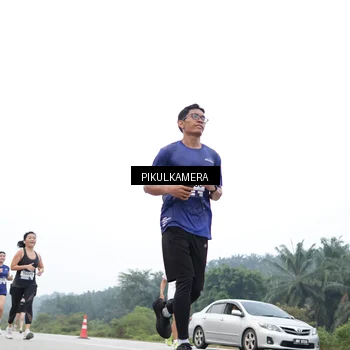Runner Photo 7371046