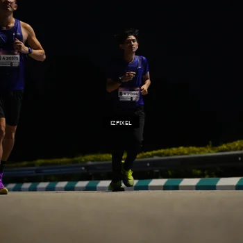 Runner Photo 7371059