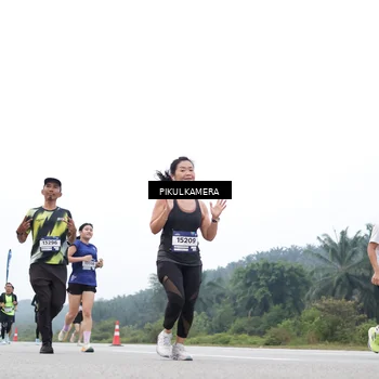 Runner Photo 7371064