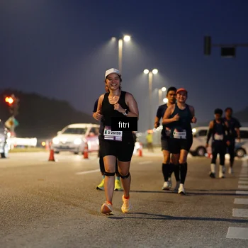 Runner Photo 7371075