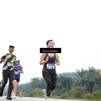 Runner Photo 7371078