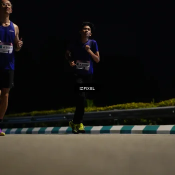Runner Photo 7371087