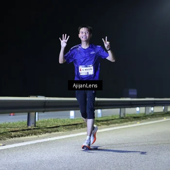 Runner Photo 7371104