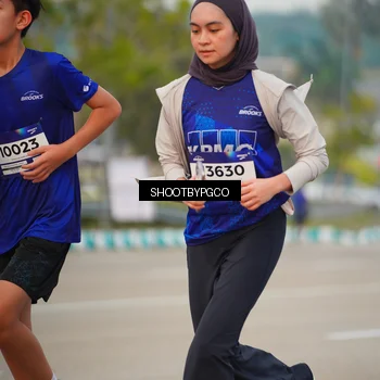 Runner Photo 7371106