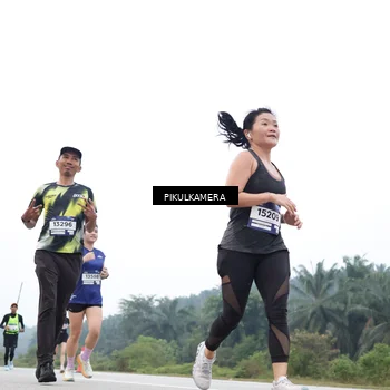 Runner Photo 7371111