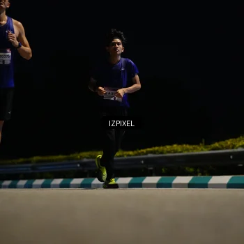 Runner Photo 7371113
