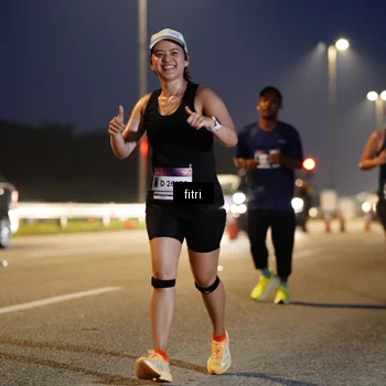 Runner Photo 7371115