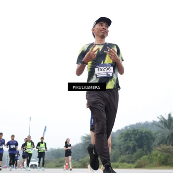 Runner Photo 7371144