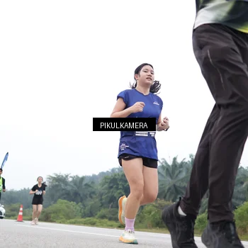 Runner Photo 7371157