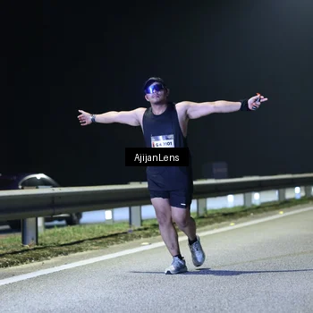Runner Photo 7371192