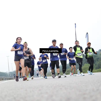 Runner Photo 7371197